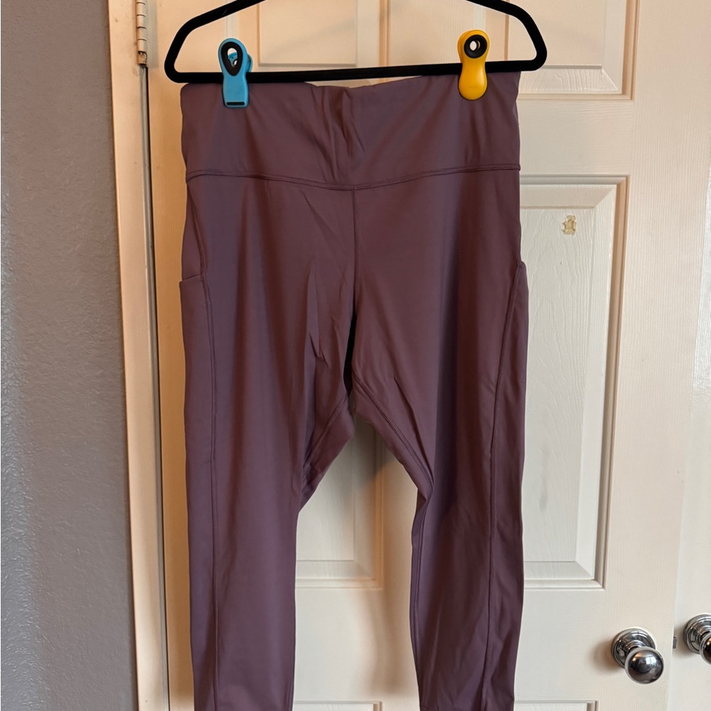 Athleta Ultimate Stash Pocket 7/8 Tight Purple 2x